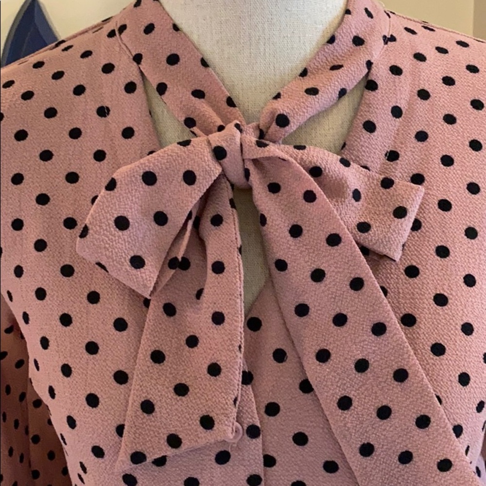 Women button down top - Picture 2 of 4